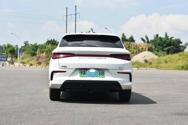 与媳妇一起驾驶e2出游,共度周日时光