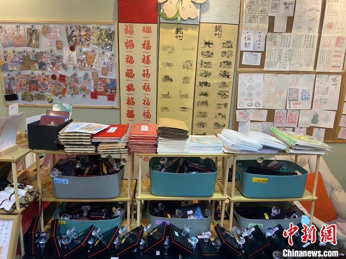 （新春走基层）首个“非遗版春节”：江苏扬州千年古街区变身非遗“大舞台”