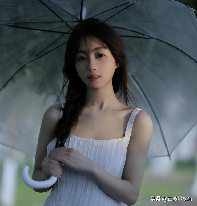 校园尤物!苏州科技大学校花肤白貌美,这才是黄金身材的真女神