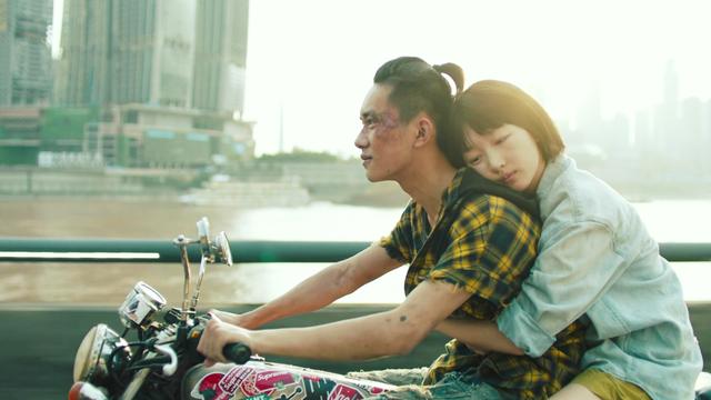 成龙代言三菱、胡歌代言CT6......粉丝:刷我的卡