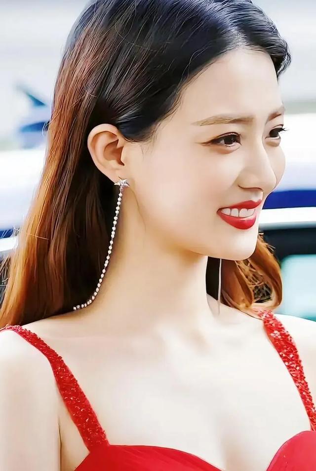 徐璐:性感写真,绽放极致魅力