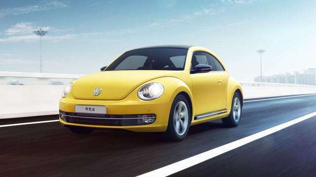 成龙代言三菱、胡歌代言CT6......粉丝:刷我的卡