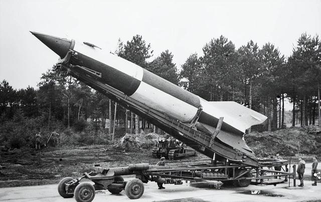 28张罕见图片,越南世界小姐比赛最受欢迎美女,乌克兰女兵