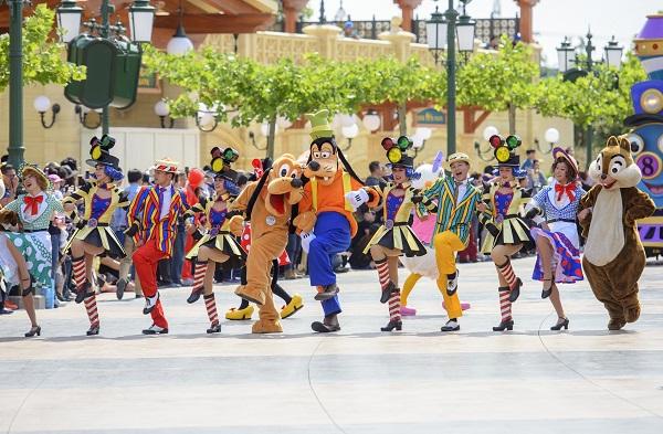 上海迪士尼乐园创造更多第一次!游客心中奇梦是这样被点亮的