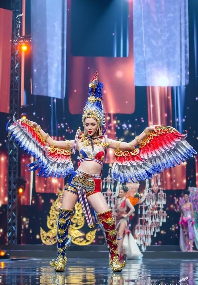 泰国选美,美女们的造型太有创意了,但是却美的让人移不开视线。