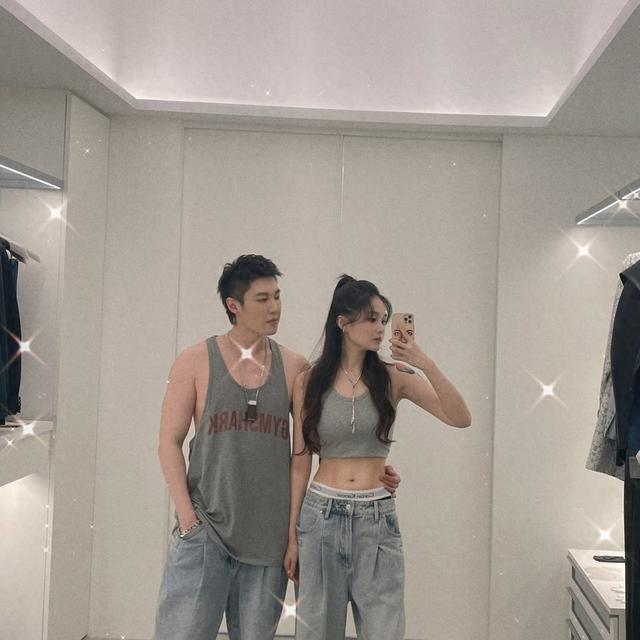 赵本山女儿球球中式婚纱美照曝光,获赞最美新娘,男友深情表白