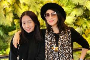 章子怡孟美岐同框！两人微博互关后奇妙偶遇合影