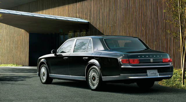 最贵丰田入华！这日本丰田近百万 比亚迪不香吗？