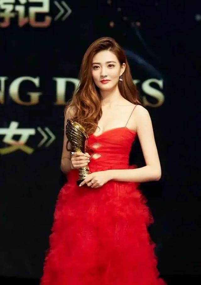 徐璐:性感写真,绽放极致魅力