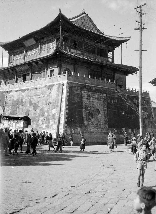 28张罕见图片,越南世界小姐比赛最受欢迎美女,乌克兰女兵