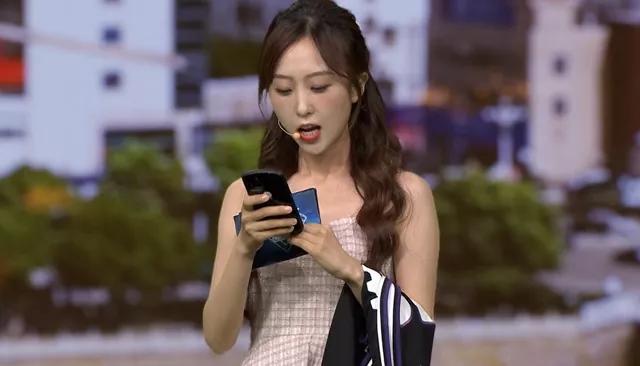 CBA总决赛有美女主播了,拜月宁颜值如何?一组照片揭开真相