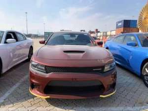 战马汽车(四门轿跑2019款道奇战马36L实车解析)