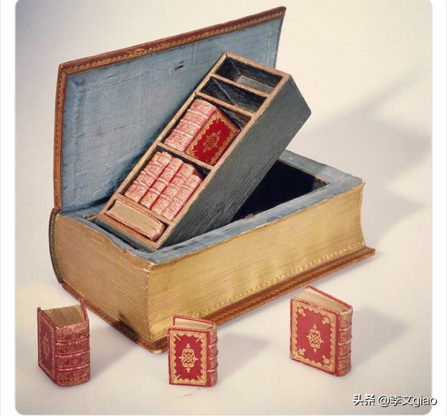 20张屈辱照片:德国女犯一丝不挂被枪决,被拍卖的大胸女人