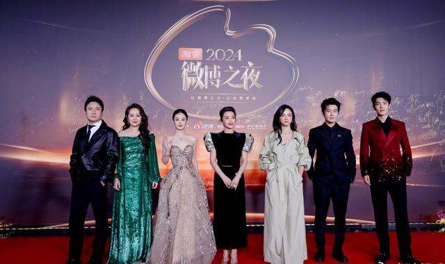 赵丽颖也要让位，过百明星的微博之夜，为何C位总是她？
