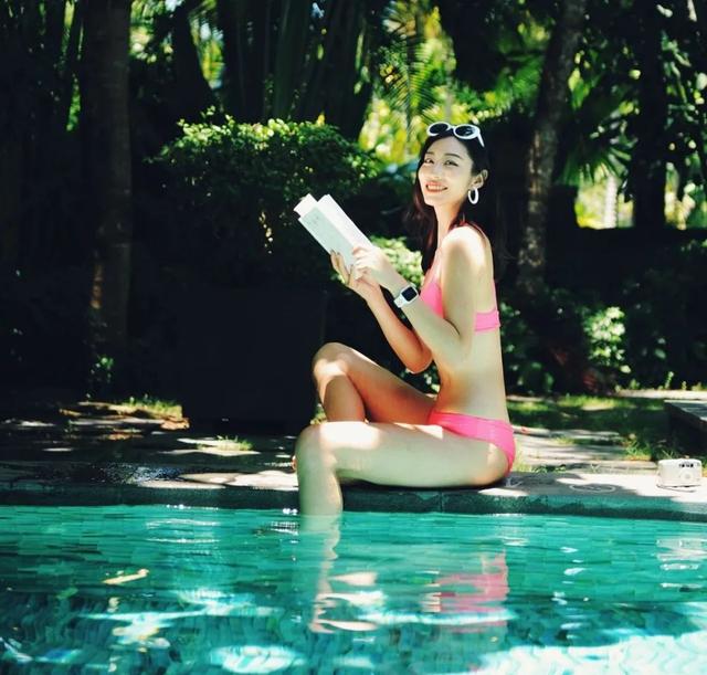 176cm的极致长腿女神有多性感?一张浴缸美照告诉你