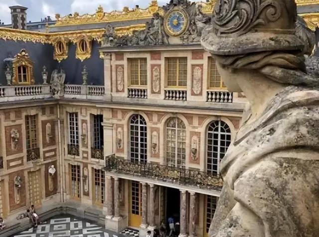 中世纪欧洲贵妇有多“脏”?在裙子里大小便,粪便和尿液无处不在