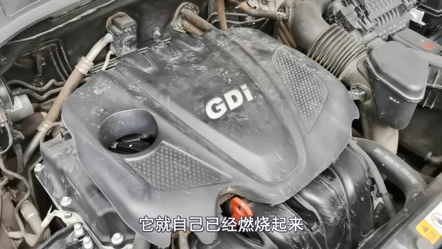 夏季车载灭火器不要乱放,放错地方出事后悔莫及,你一般放在哪?