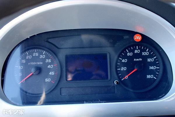 国六130马力,拒绝花哨注重实用性,时风风顺轻卡真不赖