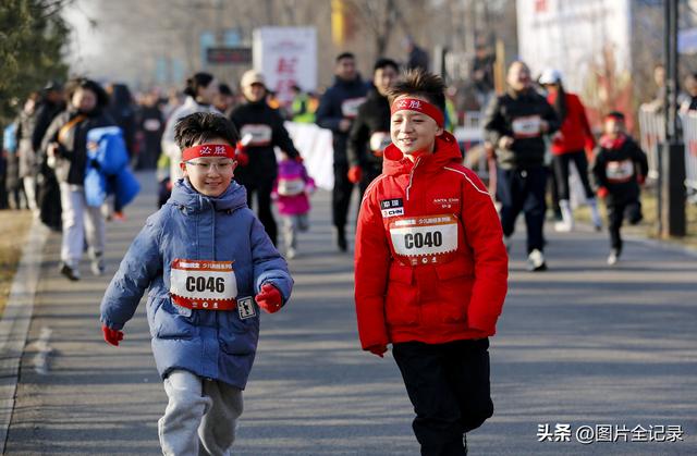 山西临汾:长城小勇士 赛道竞风流