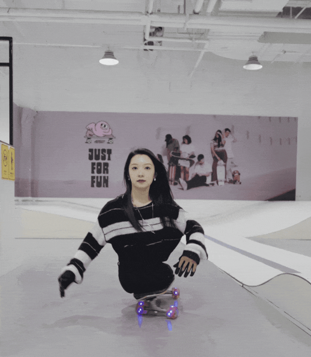 90后湖北轮椅美女:独居,超酷