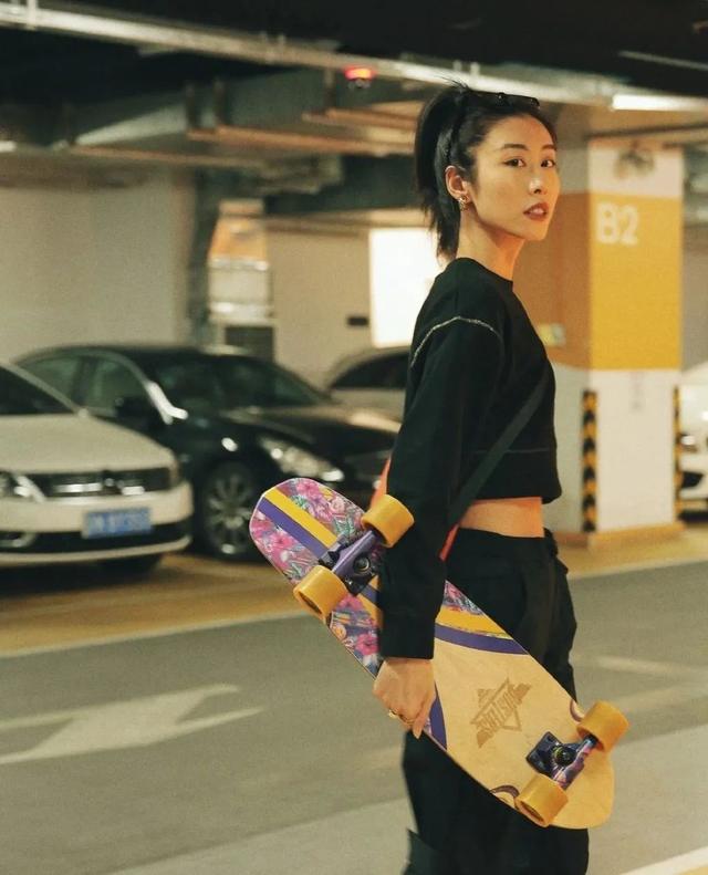 176cm的极致长腿女神有多性感?一张浴缸美照告诉你