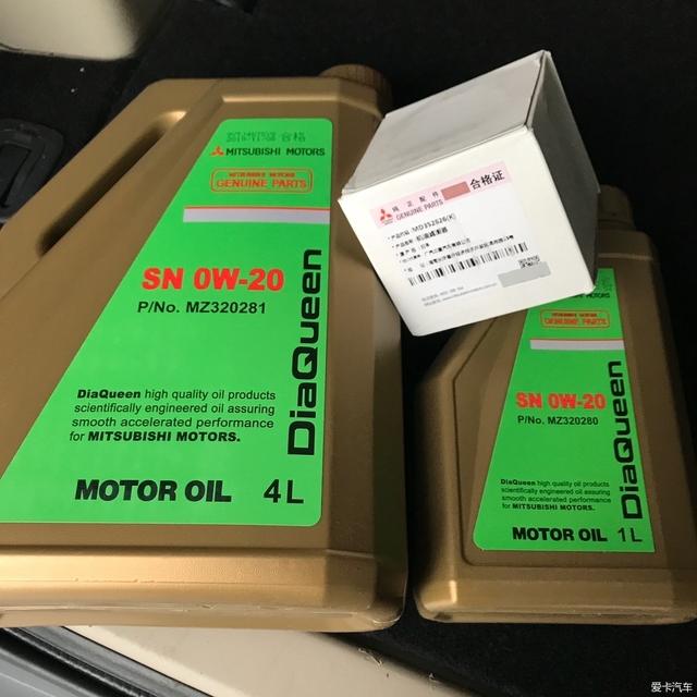 落地70万,老款帕杰罗用车分享,车主:四驱很不错,城市油耗14L