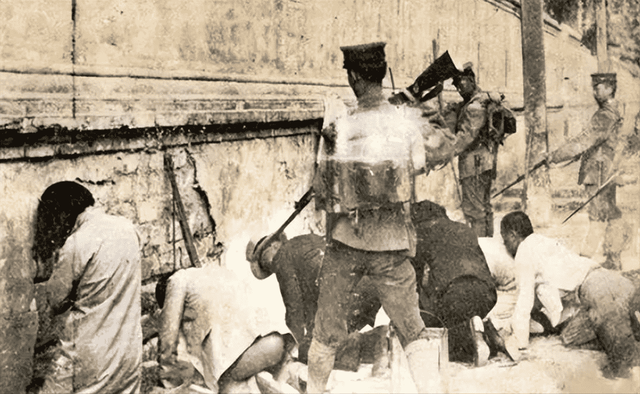 卑鄙龌龊老照片:青楼女子妖娆多姿,妇女露胸喂奶被孩子撕扯衣服