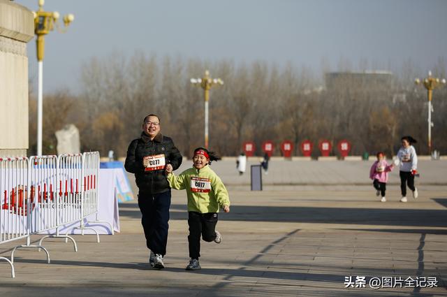 山西临汾:长城小勇士 赛道竞风流