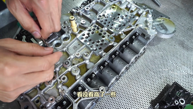 奔驰9AT变速箱跳挡、顿挫、异响、抖动、漏油,维修怀念牛车?