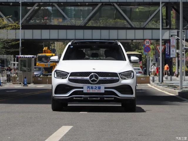 奔驰GLC L:豪华品牌中型SUV,9AT+四驱+可变悬架!最高优惠10万