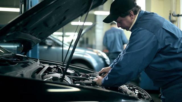 一辆汽车的寿命有多久,15年以上的车真的就不能开吗?