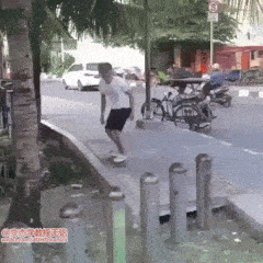 爆笑时刻!网吧推出小姐姐“陪玩游戏”服务,生意不火都不可能