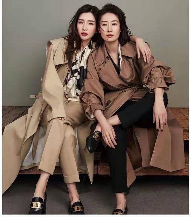 江疏影涂红唇演美女律师,与彭昱畅上演姐弟恋,网友:这腿绝了