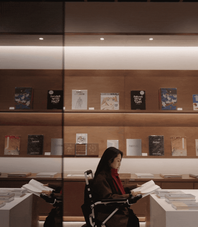 90后湖北轮椅美女:独居,超酷