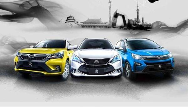 汽车内饰太脏可咋办!学会这几招,自己也能清理,干净又省钱