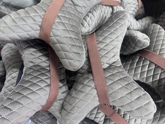 库尔勒市:汽车座套“裁”出致富蓝图