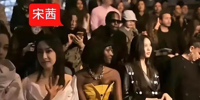 Lisa被指丰臀过度,盲目追求欧美风比例失调,还没被豪门男友承认