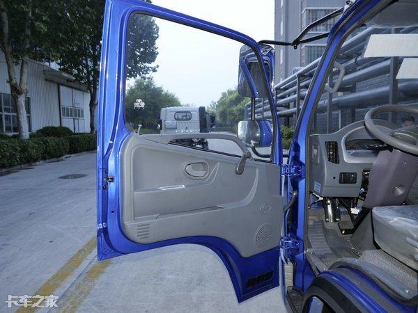 国六130马力,拒绝花哨注重实用性,时风风顺轻卡真不赖
