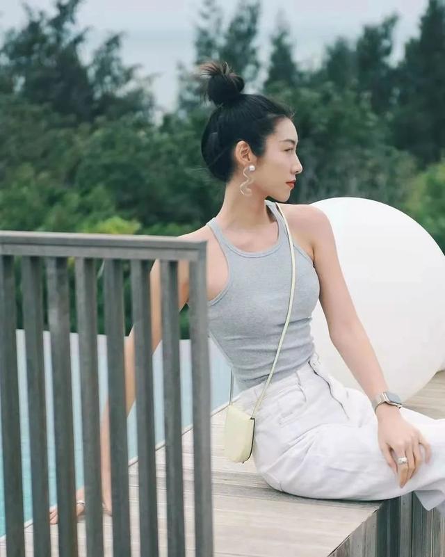 176cm的极致长腿女神有多性感?一张浴缸美照告诉你