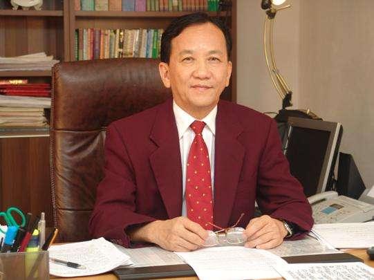 椰树牌椰汁的新包装又被喷了!又是大胸美女,又是这么污!