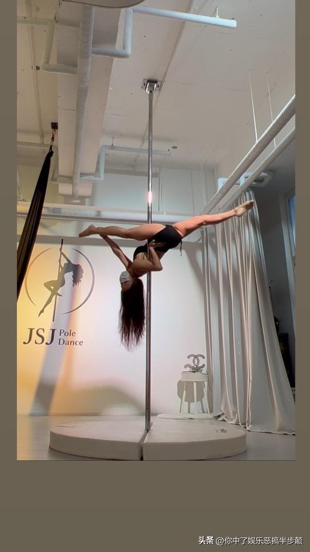 韩国52岁女星跳钢管舞曼妙性感身材引热议,网友:完全就是少女!