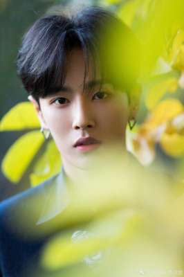 UNINE李汶翰方发声明否认恋情传闻：目前尚为单身