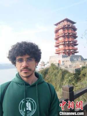 第八届世界中葡翻译大赛：巴西孔院本土教师获殊荣