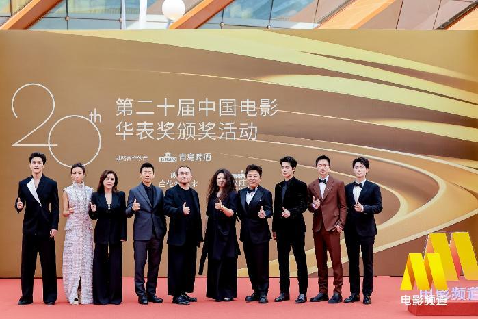 青岛啤酒:百年经典点亮华表之夜