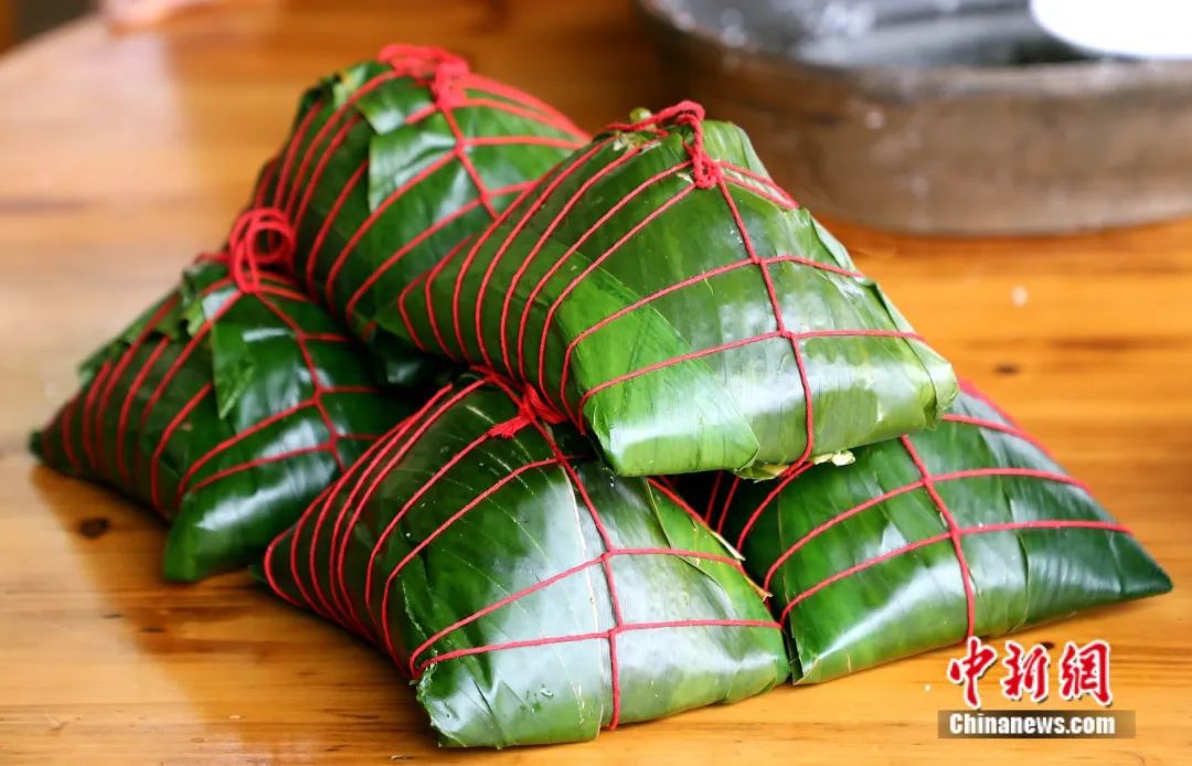 普通粽子巴掌大,“横县大粽”却像个巨无霸!