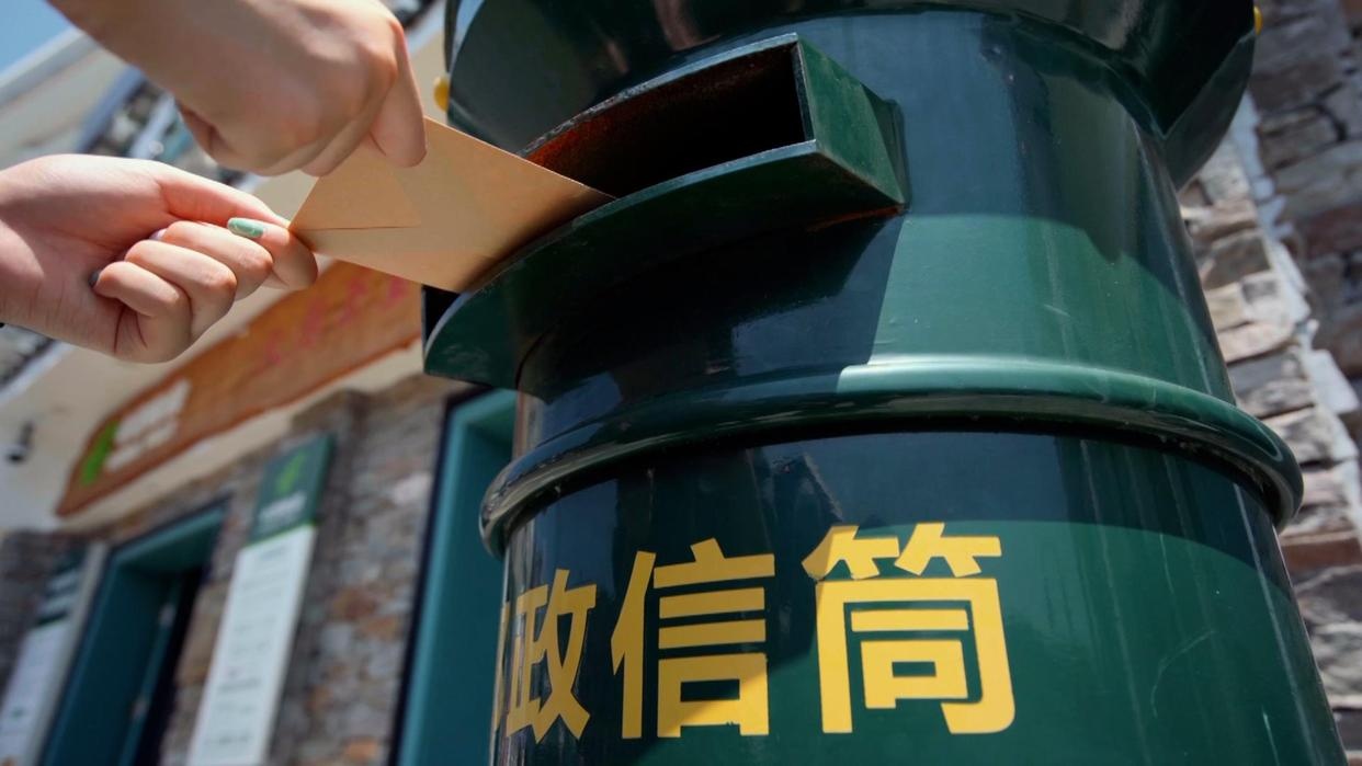 努力成长为有知识、有品德、有作为的新一代建设者