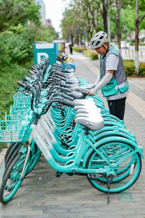 滴滴发布气候行动报告：国内电动汽车服务里程占比约68%