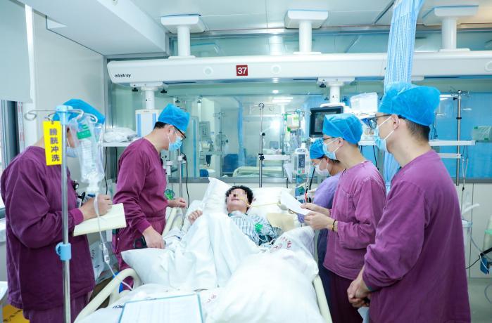 唤醒昏迷病人的希望之光：上海天佑医院脑复苏创新引领危重症救治新突破