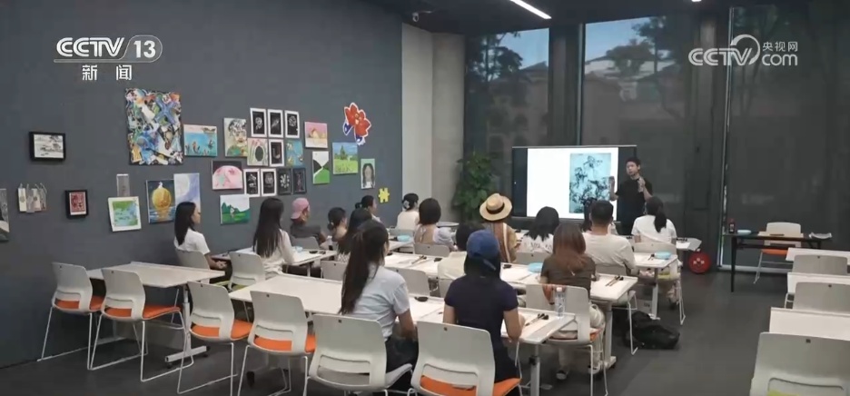 为民生“加码” 让幸福“升温” 这些“关键小事”留下留住年轻人