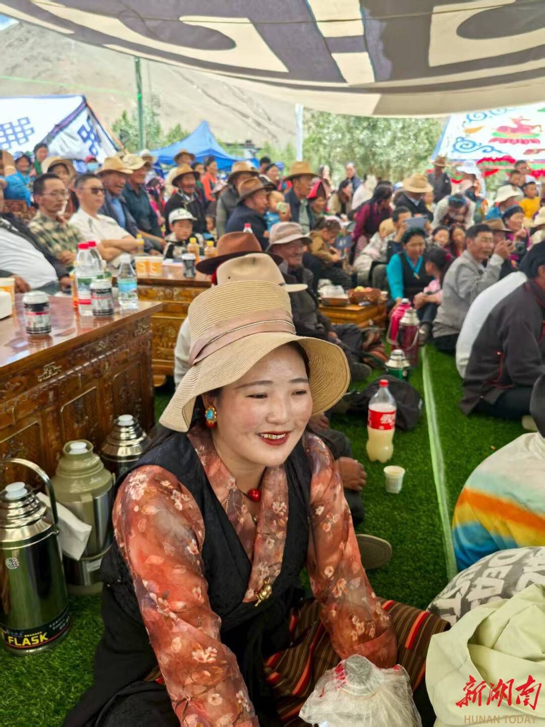 湘巴藏戏的希望,跟着小小的身影往前奔!